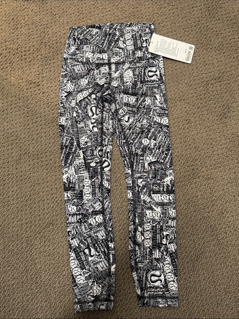 Lululemon Black & White Logo Print Leggings - Picture 3 of 4